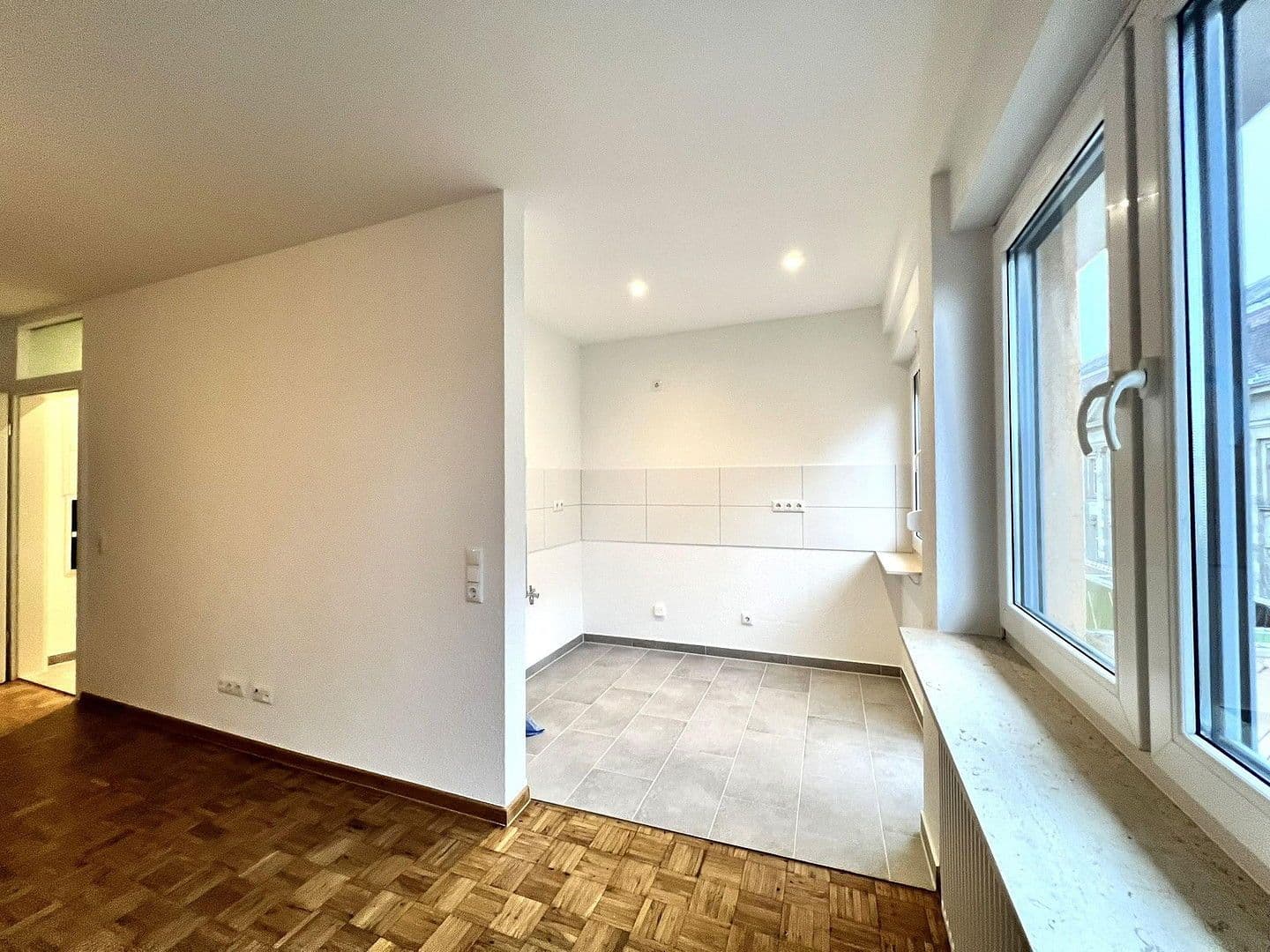 Pronájem bytu 2+1 56 m², Douglasstr. 28/30, Karlsruhe, Bádensko-Württembersko Pronájem bytu 2+1 56 m², Douglasstr. 28/30, Karlsruhe, Bádensko-Württembersko