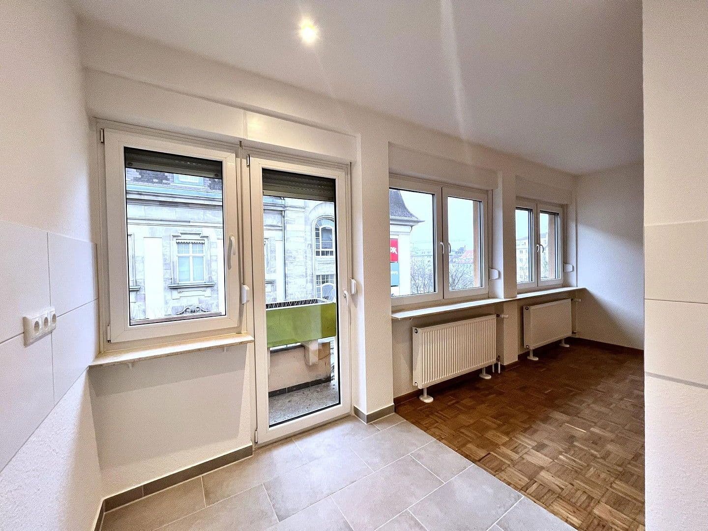 Pronájem bytu 2+1 56 m², Douglasstr. 28/30, Karlsruhe, Bádensko-Württembersko Pronájem bytu 2+1 56 m², Douglasstr. 28/30, Karlsruhe, Bádensko-Württembersko