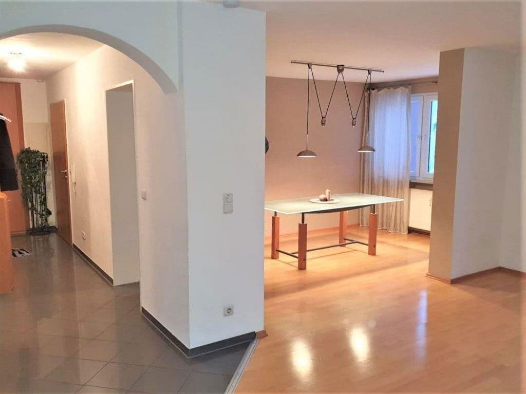 Prodej bytu 6+1 135 m², Neumarkt in der Oberpfalz, Bavorsko Prodej bytu 6+1 135 m², Neumarkt in der Oberpfalz, Bavorsko