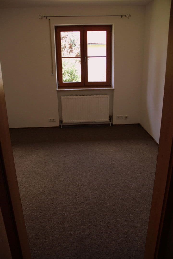 Pronájem bytu 5+1 159 m², Nordendtr 7, Geisenfeld, Bavorsko Pronájem bytu 5+1 159 m², Nordendtr 7, Geisenfeld, Bavorsko