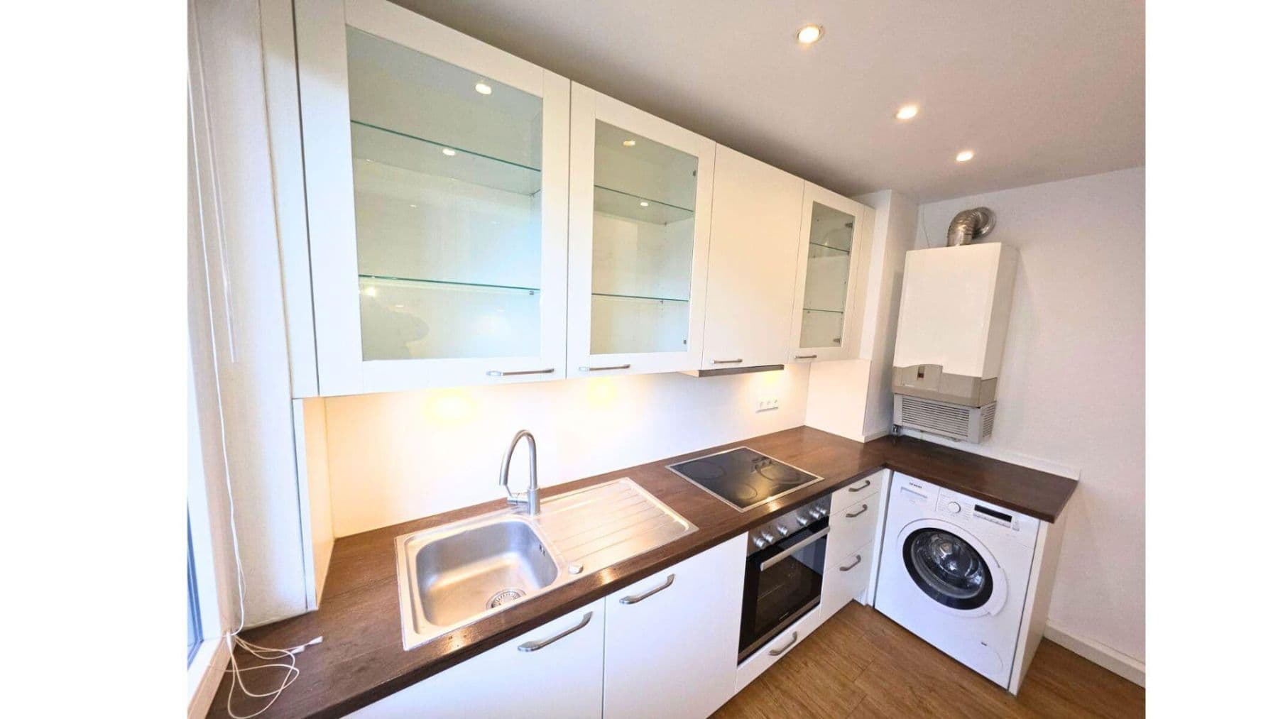 Prodej bytu 3+1 62 m², Kriegsstr. 296, Karlsruhe, Bádensko-Württembersko Prodej bytu 3+1 62 m², Kriegsstr. 296, Karlsruhe, Bádensko-Württembersko