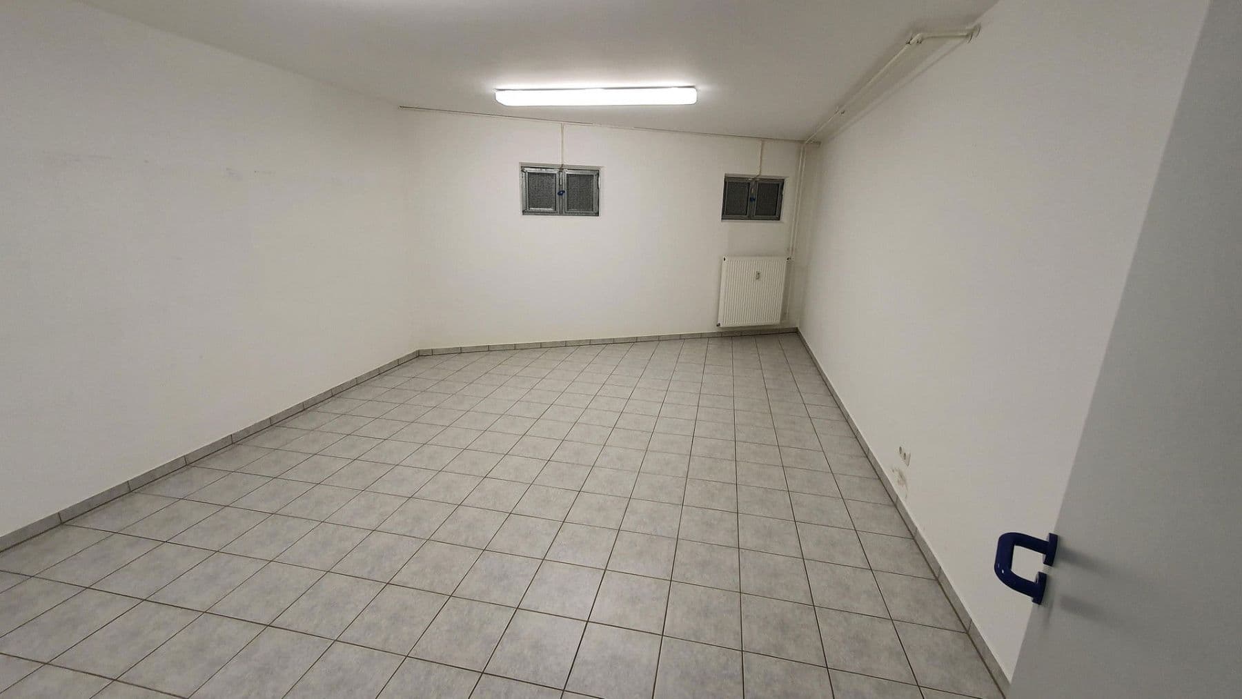 Pronájem kanceláře 240 m², Nidderau, Hessen Pronájem kanceláře 240 m², Nidderau, Hessen