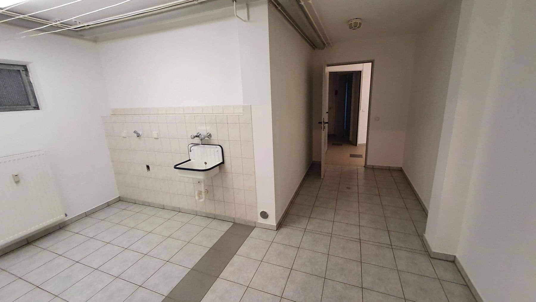 Pronájem kanceláře 240 m², Nidderau, Hessen Pronájem kanceláře 240 m², Nidderau, Hessen