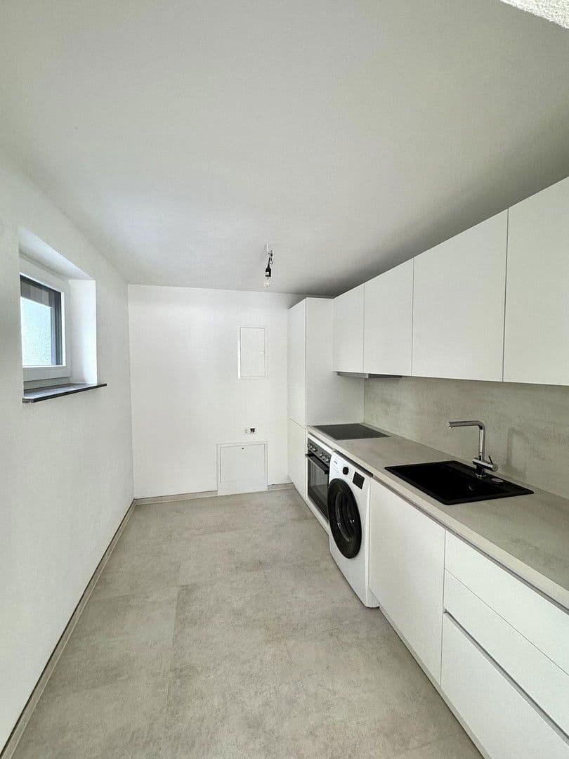 Pronájem bytu 1+kk 38 m², Wasenstraße 31, Stuttgart, Bádensko-Württembersko Pronájem bytu 1+kk 38 m², Wasenstraße 31, Stuttgart, Bádensko-Württembersko