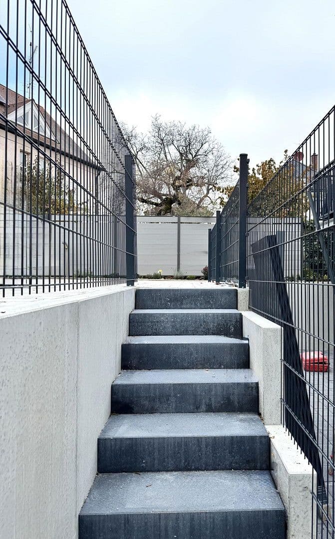 Pronájem bytu 1+kk 38 m², Wasenstraße 31, Stuttgart, Bádensko-Württembersko Pronájem bytu 1+kk 38 m², Wasenstraße 31, Stuttgart, Bádensko-Württembersko