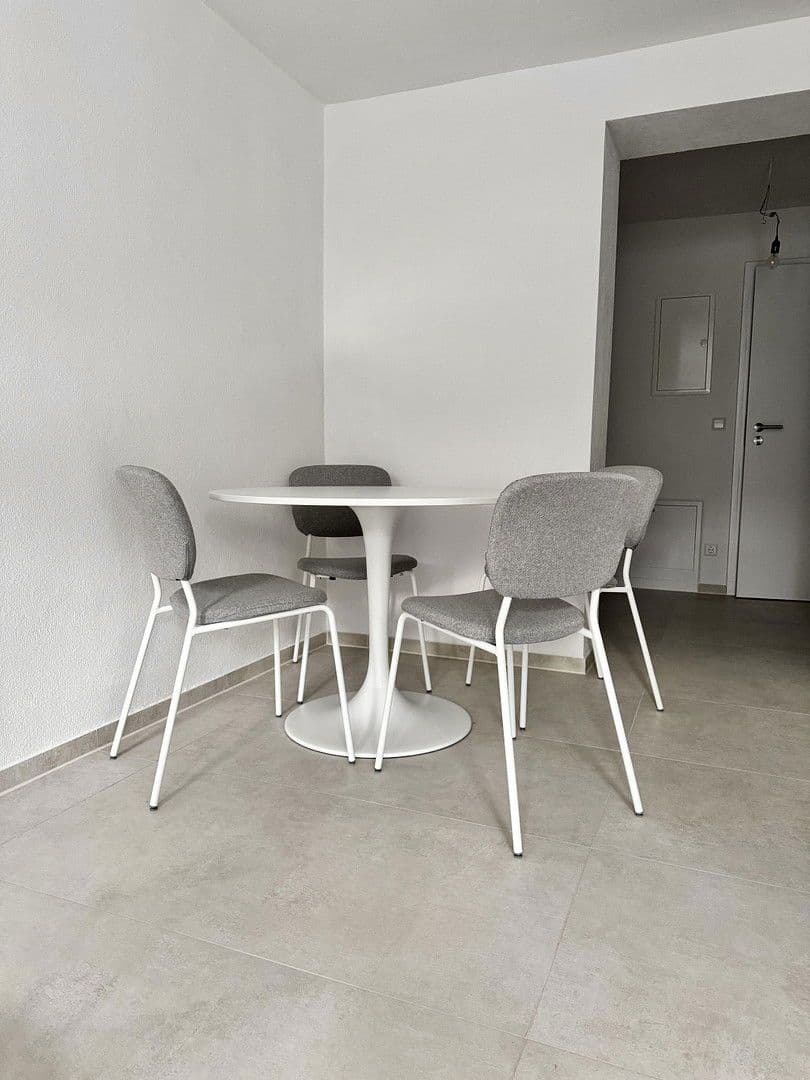 Pronájem bytu 1+kk 38 m², Wasenstraße 31, Stuttgart, Bádensko-Württembersko Pronájem bytu 1+kk 38 m², Wasenstraße 31, Stuttgart, Bádensko-Württembersko