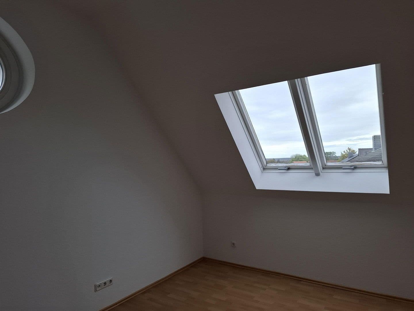 Pronájem domu 130 m², pozemek 100 m², Mahnerstraße 20c, Salzgitter, Dolní Sasko Pronájem domu 130 m², pozemek 100 m², Mahnerstraße 20c, Salzgitter, Dolní Sasko