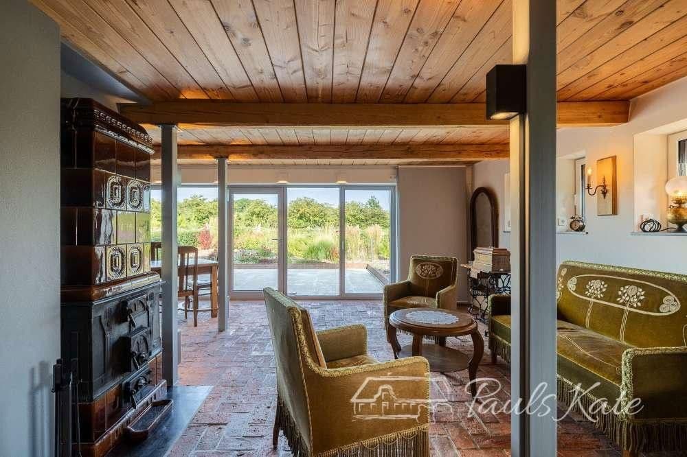 Prodej domu 196 m², pozemek 3.000 m², Dörpsstraat 30, Almdorf, Šlesvicko-Holštýnsko Prodej domu 196 m², pozemek 3.000 m², Dörpsstraat 30, Almdorf, Šlesvicko-Holštýnsko