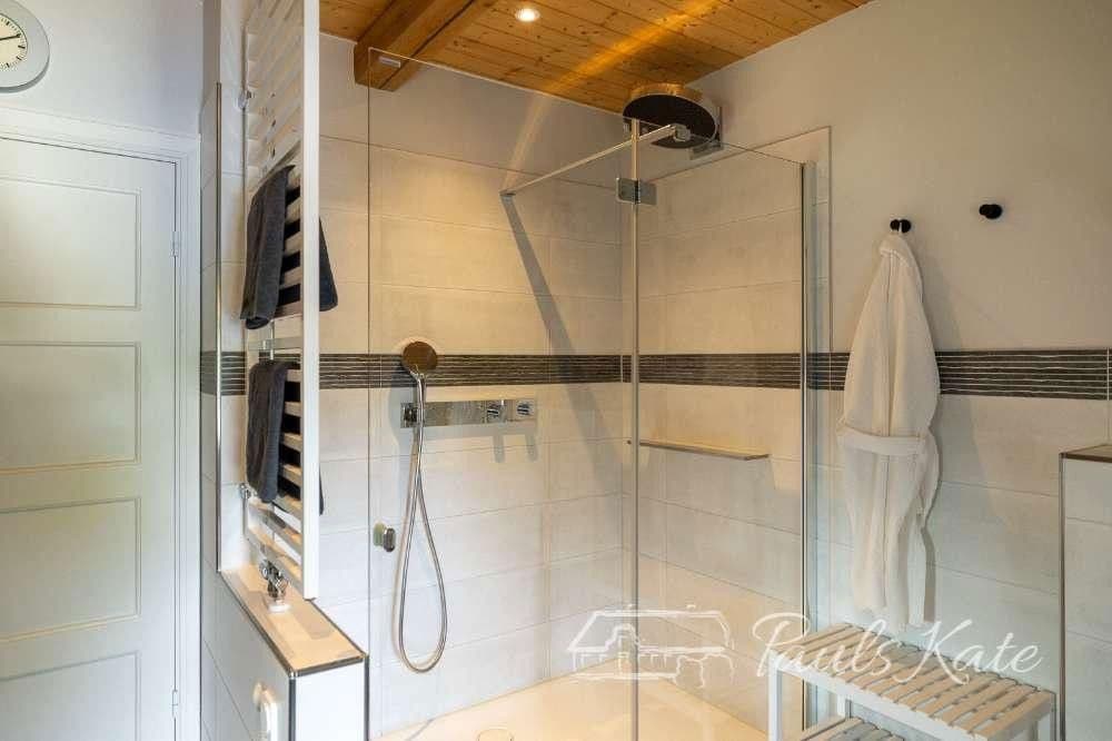 Prodej domu 196 m², pozemek 3.000 m², Dörpsstraat 30, Almdorf, Šlesvicko-Holštýnsko Prodej domu 196 m², pozemek 3.000 m², Dörpsstraat 30, Almdorf, Šlesvicko-Holštýnsko