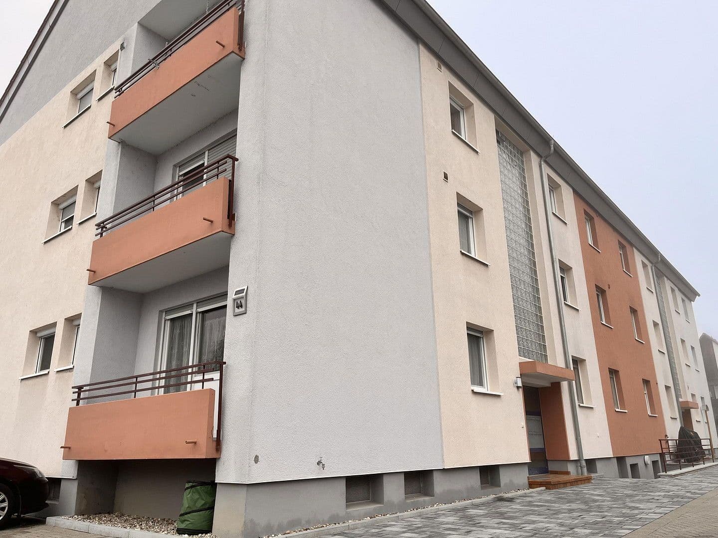 Prodej bytu 3+1 80 m², Moltkestr. 44, Altrip, Porýní-Falc Prodej bytu 3+1 80 m², Moltkestr. 44, Altrip, Porýní-Falc