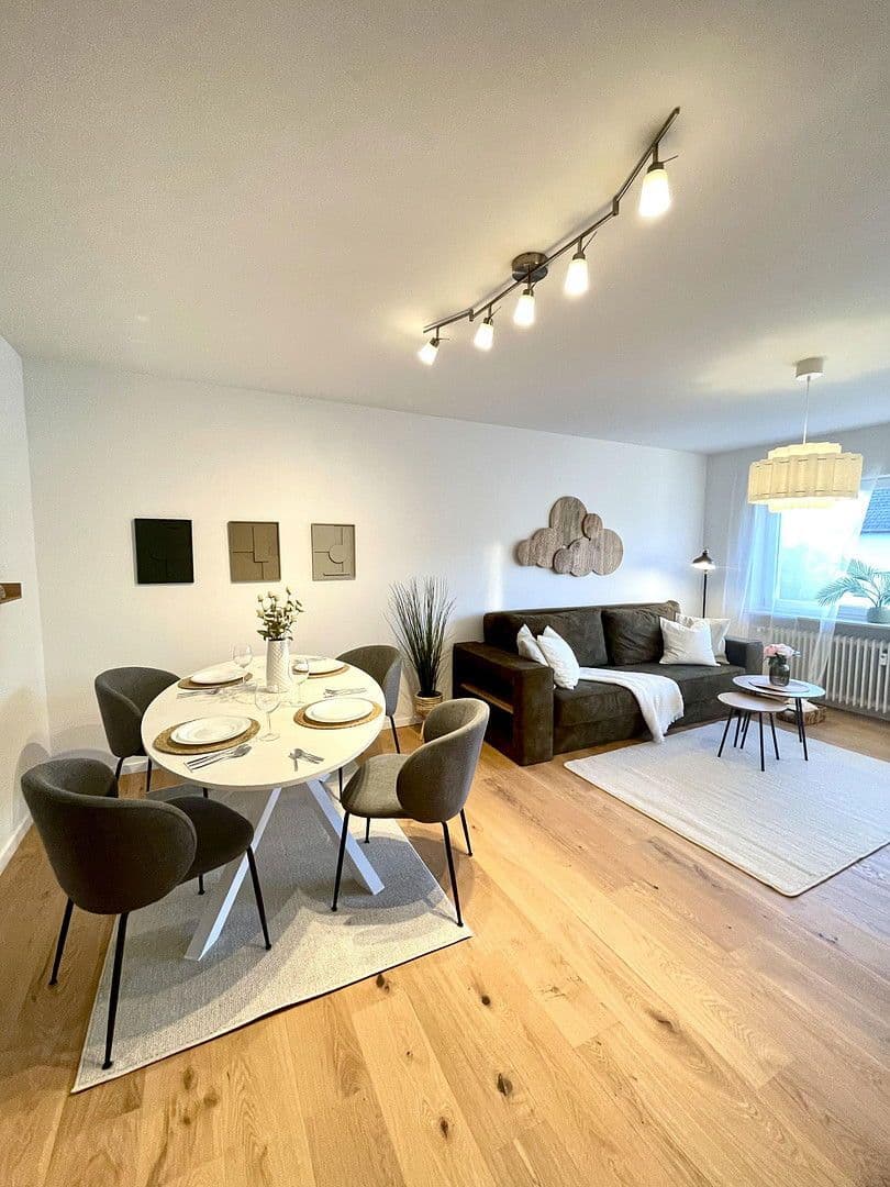 Prodej bytu 3+1 80 m², Moltkestr. 44, Altrip, Porýní-Falc Prodej bytu 3+1 80 m², Moltkestr. 44, Altrip, Porýní-Falc