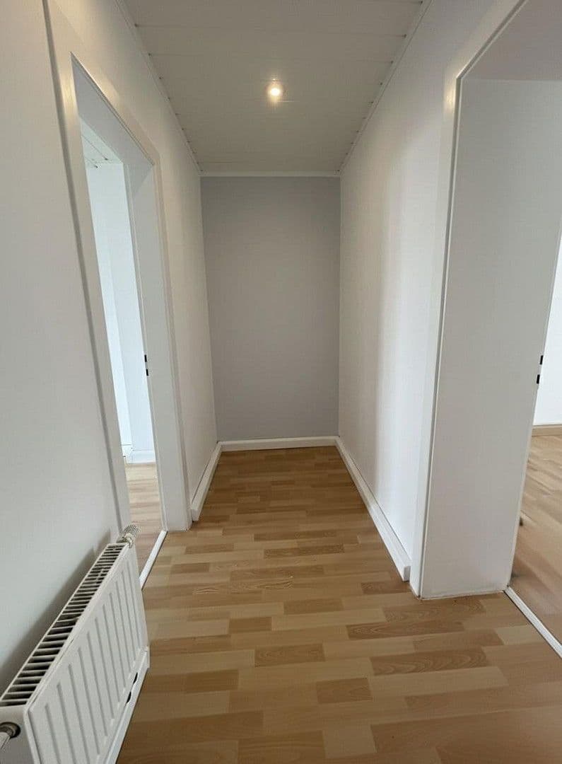 Pronájem bytu 1+1 35 m², Oberdörnen 35, Wuppertal, Severní Porýní-Vestfálsko Pronájem bytu 1+1 35 m², Oberdörnen 35, Wuppertal, Severní Porýní-Vestfálsko