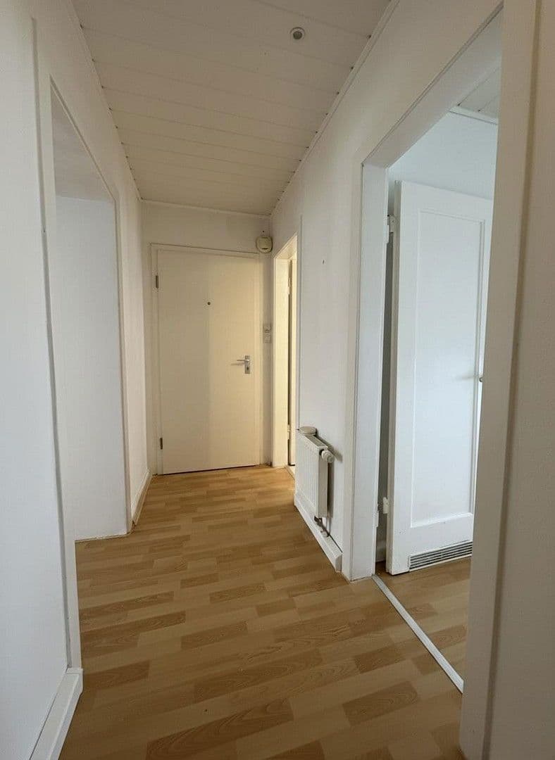 Pronájem bytu 1+1 35 m², Oberdörnen 35, Wuppertal, Severní Porýní-Vestfálsko Pronájem bytu 1+1 35 m², Oberdörnen 35, Wuppertal, Severní Porýní-Vestfálsko