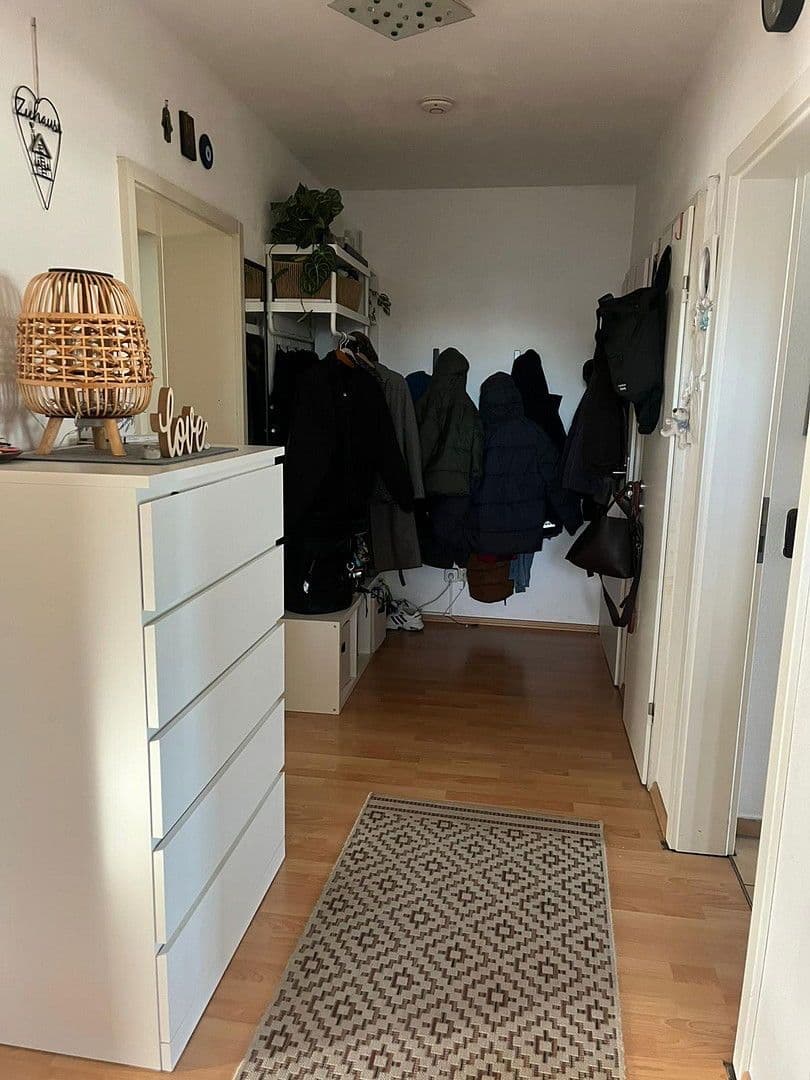 Pronájem bytu 3+1 76 m², Kölner Straße 23, Hürth, Severní Porýní-Vestfálsko Pronájem bytu 3+1 76 m², Kölner Straße 23, Hürth, Severní Porýní-Vestfálsko