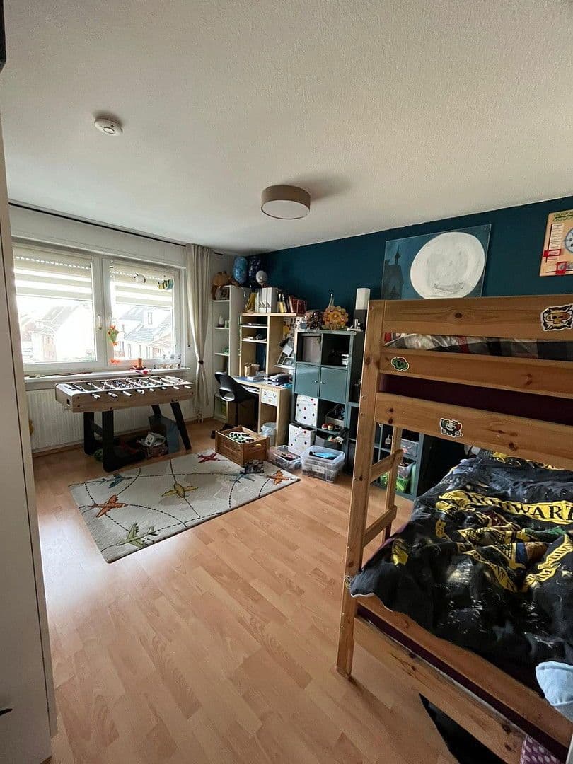 Pronájem bytu 3+1 76 m², Kölner Straße 23, Hürth, Severní Porýní-Vestfálsko Pronájem bytu 3+1 76 m², Kölner Straße 23, Hürth, Severní Porýní-Vestfálsko