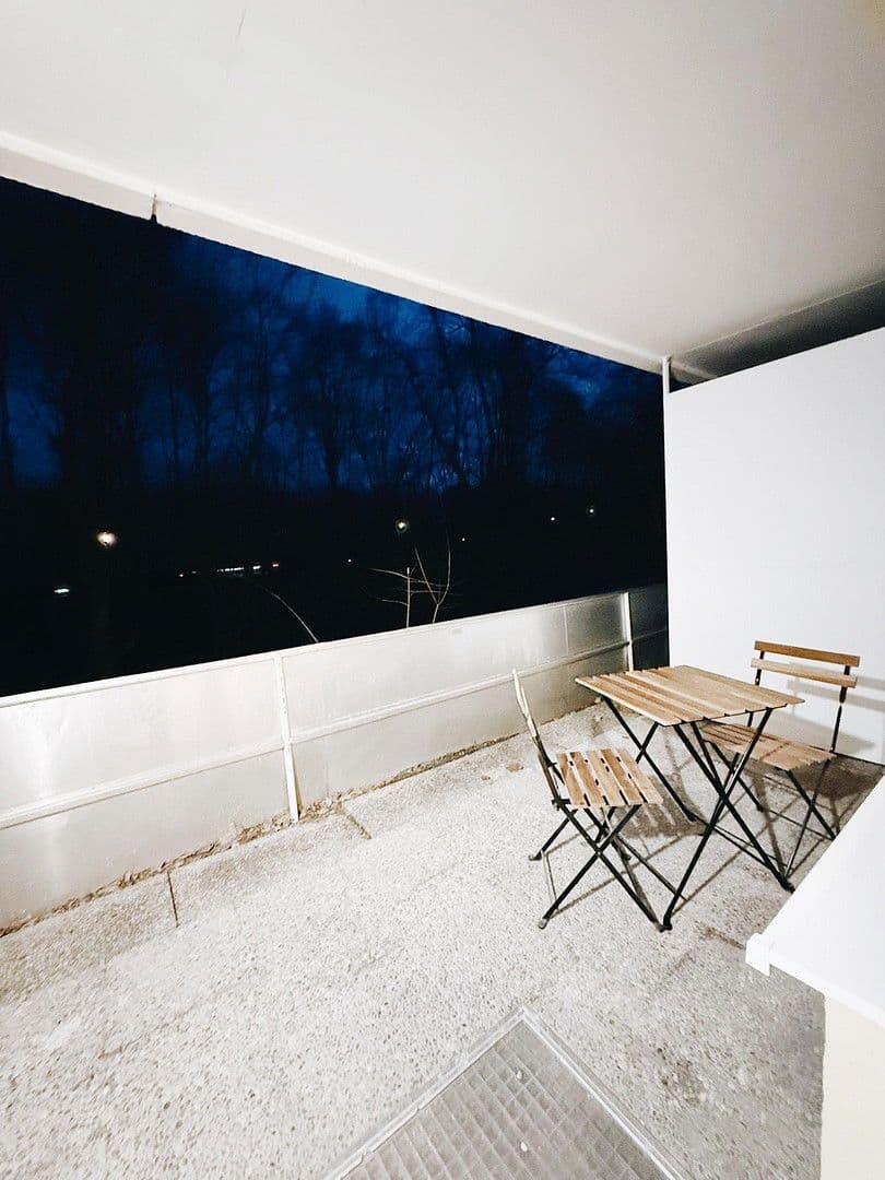 Pronájem bytu 1+1 35 m², Königswieser Straße 1, München, Bavorsko Pronájem bytu 1+1 35 m², Königswieser Straße 1, München, Bavorsko