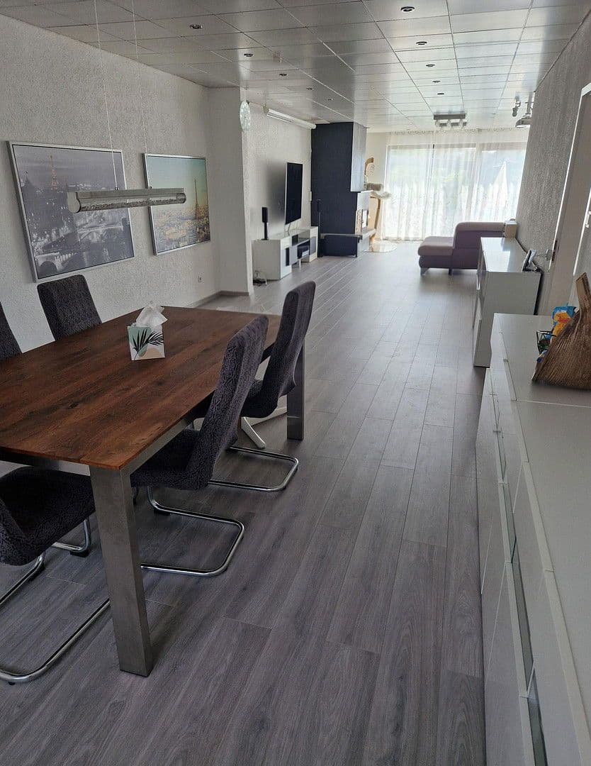 Prodej domu 155 m², pozemek 650 m², Große Rheinstraße 11, Philippsburg, Bádensko-Württembersko Prodej domu 155 m², pozemek 650 m², Große Rheinstraße 11, Philippsburg, Bádensko-Württembersko