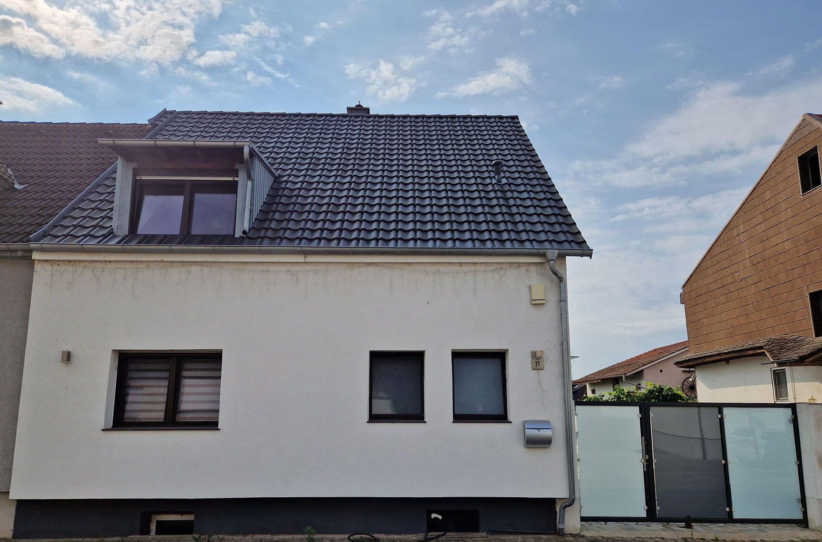 Prodej domu 155 m², pozemek 650 m², Große Rheinstraße 11, Philippsburg, Bádensko-Württembersko Prodej domu 155 m², pozemek 650 m², Große Rheinstraße 11, Philippsburg, Bádensko-Württembersko