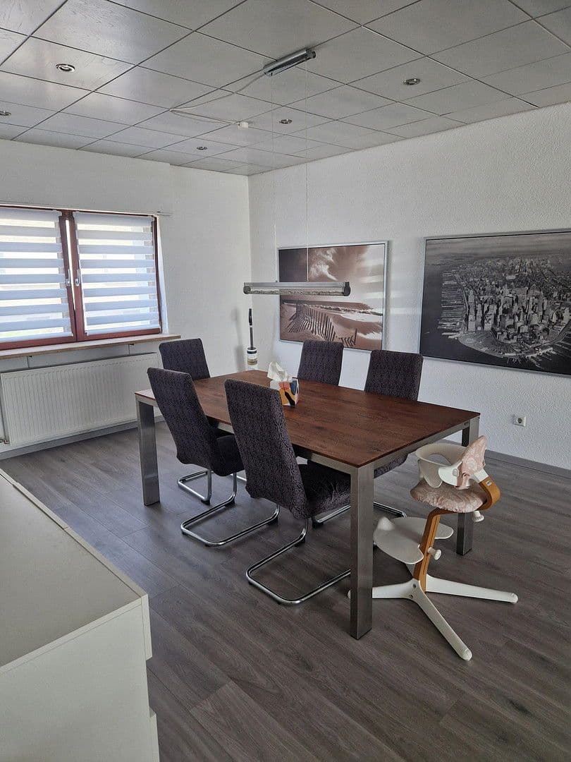 Prodej domu 155 m², pozemek 650 m², Große Rheinstraße 11, Philippsburg, Bádensko-Württembersko Prodej domu 155 m², pozemek 650 m², Große Rheinstraße 11, Philippsburg, Bádensko-Württembersko