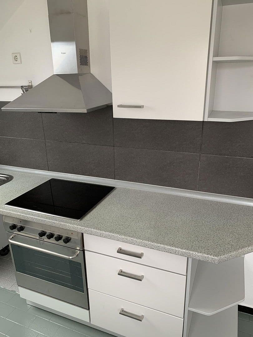 Pronájem bytu 3+1 64 m², Filderstadt, Bádensko-Württembersko Pronájem bytu 3+1 64 m², Filderstadt, Bádensko-Württembersko