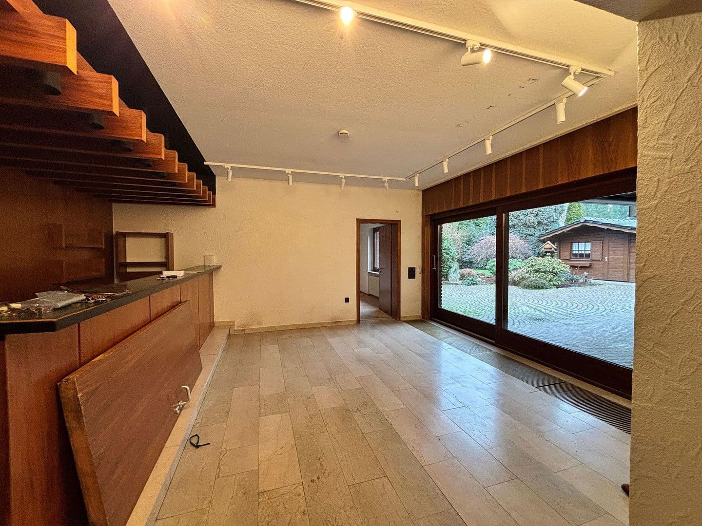 Prodej domu 273 m², pozemek 1.278 m², Oberhausen, Severní Porýní-Vestfálsko Prodej domu 273 m², pozemek 1.278 m², Oberhausen, Severní Porýní-Vestfálsko