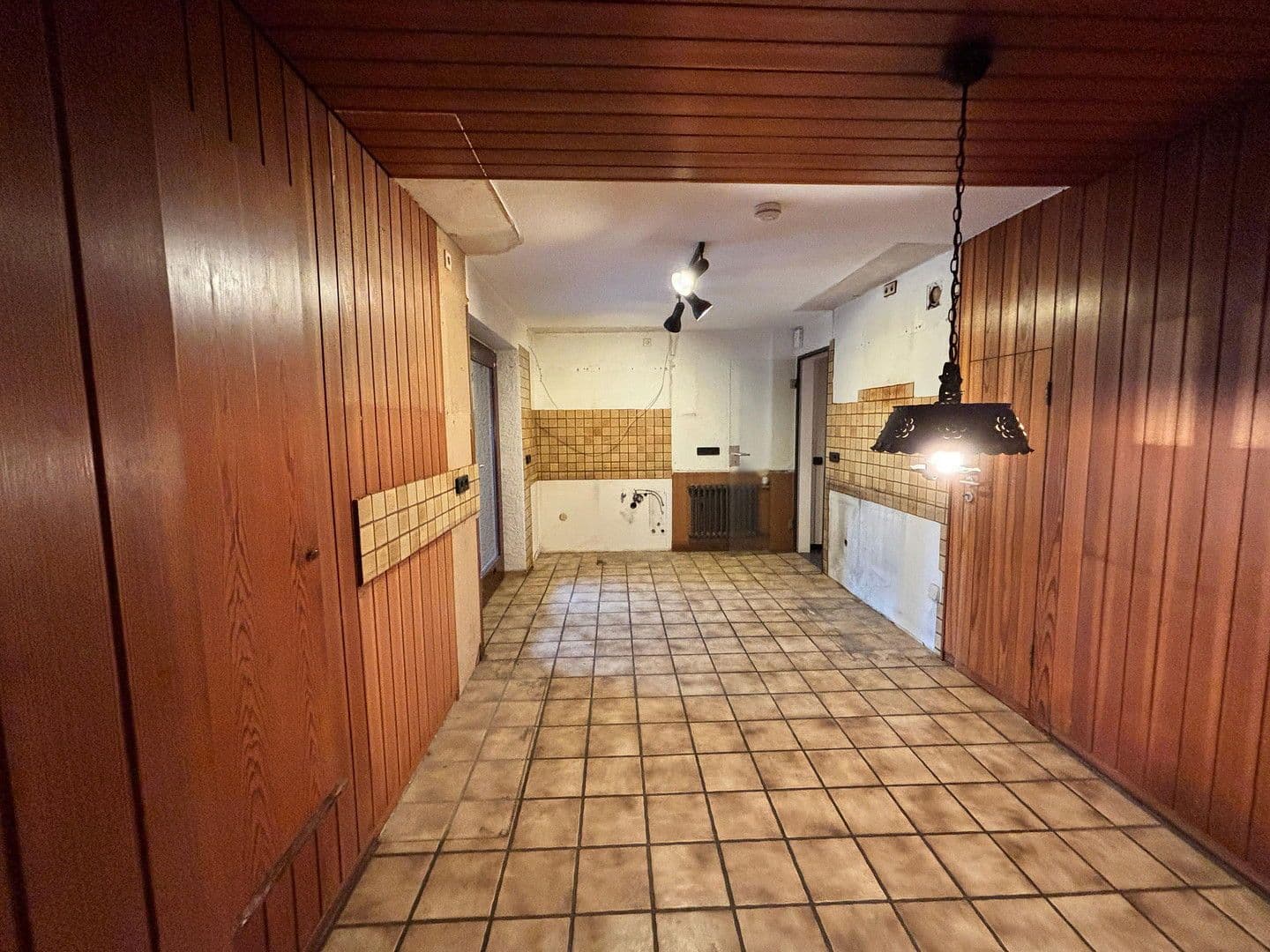 Prodej domu 273 m², pozemek 1.278 m², Oberhausen, Severní Porýní-Vestfálsko Prodej domu 273 m², pozemek 1.278 m², Oberhausen, Severní Porýní-Vestfálsko