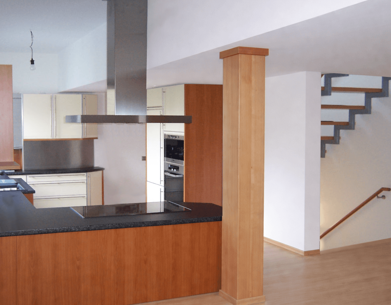 Prodej domu 273 m², pozemek 1.278 m², Oberhausen, Severní Porýní-Vestfálsko Prodej domu 273 m², pozemek 1.278 m², Oberhausen, Severní Porýní-Vestfálsko