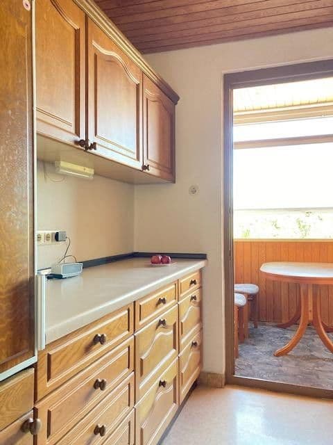 Pronájem bytu 3+kk 75 m², Stuttgart, Bádensko-Württembersko Pronájem bytu 3+kk 75 m², Stuttgart, Bádensko-Württembersko