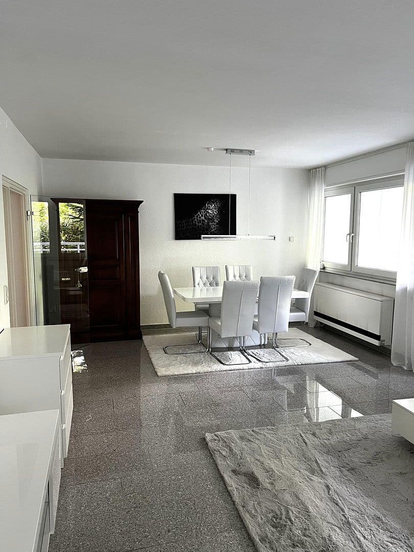 Prodej bytu 4+1 111 m², Moselstrasse , 9, Essen, Severní Porýní-Vestfálsko Prodej bytu 4+1 111 m², Moselstrasse , 9, Essen, Severní Porýní-Vestfálsko