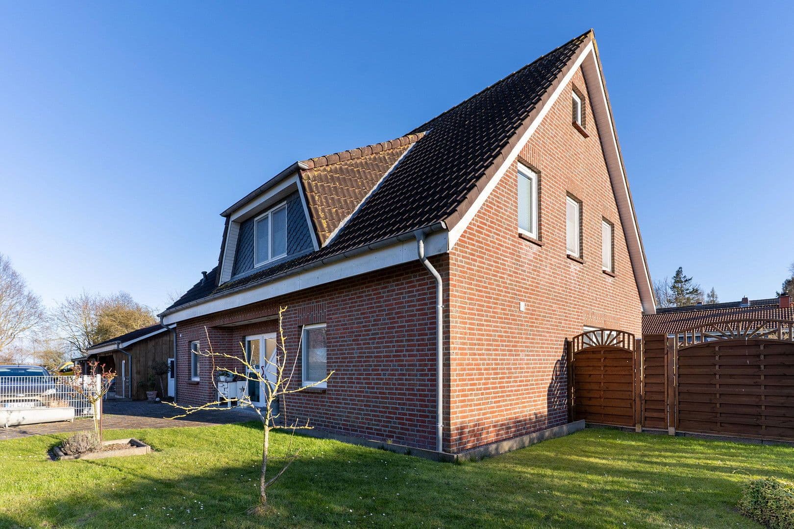 Prodej domu 161 m², pozemek 861 m², Neukirchen, Šlesvicko-Holštýnsko Prodej domu 161 m², pozemek 861 m², Neukirchen, Šlesvicko-Holštýnsko