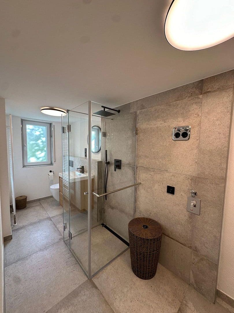 Pronájem bytu 1+kk 46 m², Köpferstraße 2, Stuttgart, Bádensko-Württembersko Pronájem bytu 1+kk 46 m², Köpferstraße 2, Stuttgart, Bádensko-Württembersko