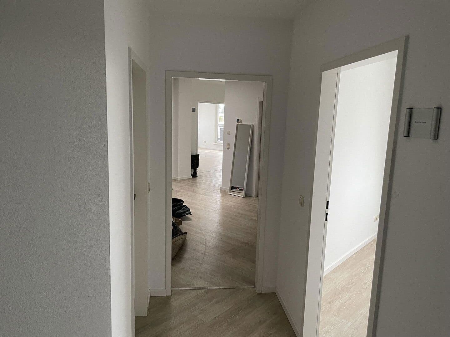 Pronájem bytu 4+kk 168 m², Max-Planck-Straße 17, Unterschleißheim, Bavorsko Pronájem bytu 4+kk 168 m², Max-Planck-Straße 17, Unterschleißheim, Bavorsko