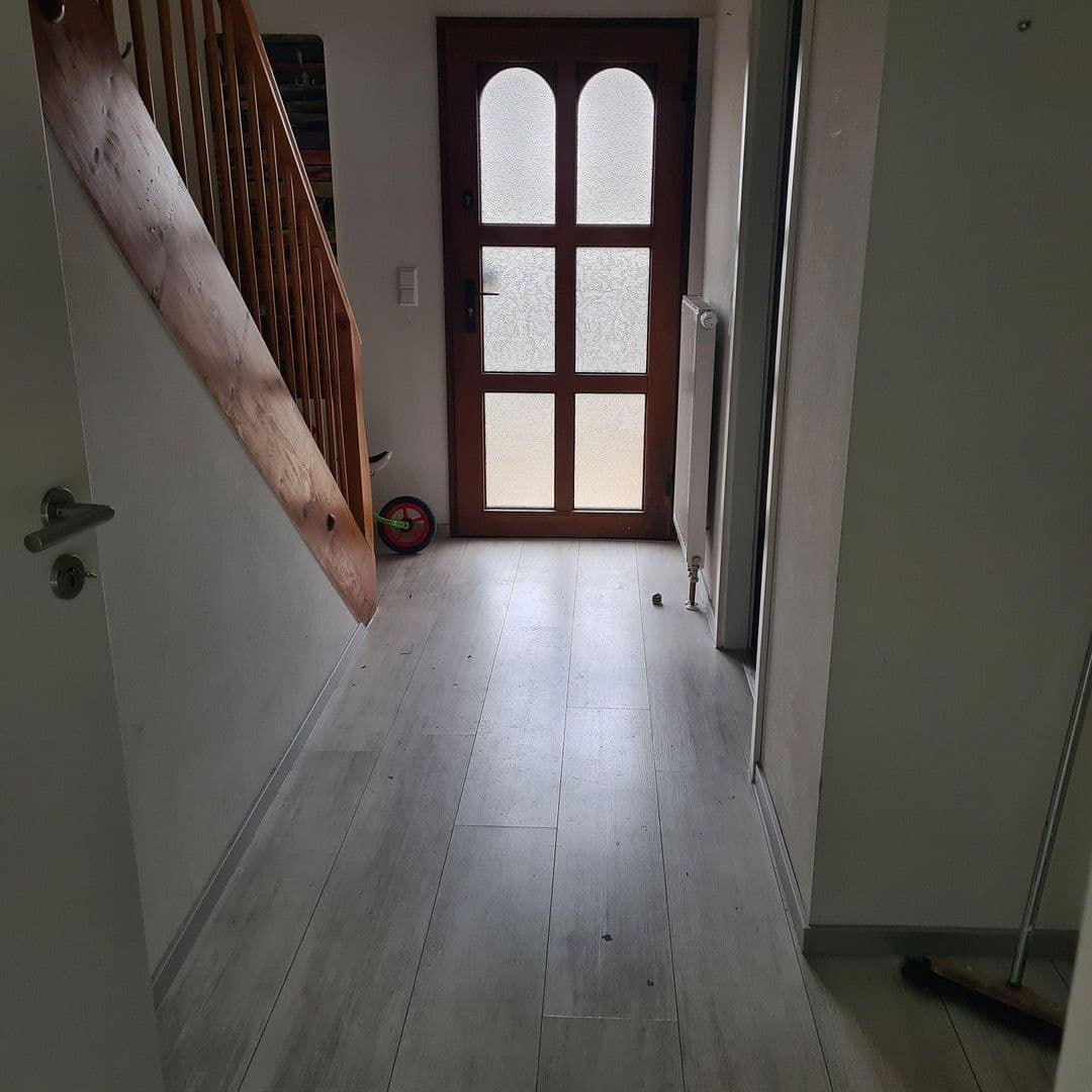 Prodej domu 90 m², pozemek 197 m², Hauffstraße 48/1, Pfullingen, Bádensko-Württembersko Prodej domu 90 m², pozemek 197 m², Hauffstraße 48/1, Pfullingen, Bádensko-Württembersko