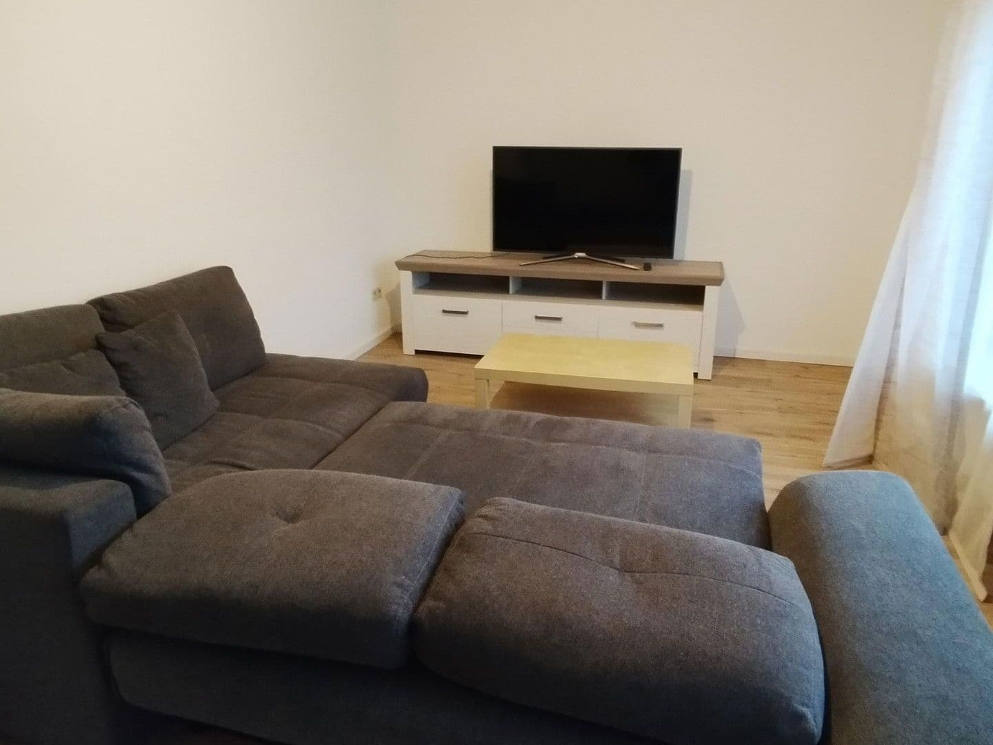 Pronájem bytu 2+1 63 m², Maarweg 40, Weilerswist, Severní Porýní-Vestfálsko Pronájem bytu 2+1 63 m², Maarweg 40, Weilerswist, Severní Porýní-Vestfálsko