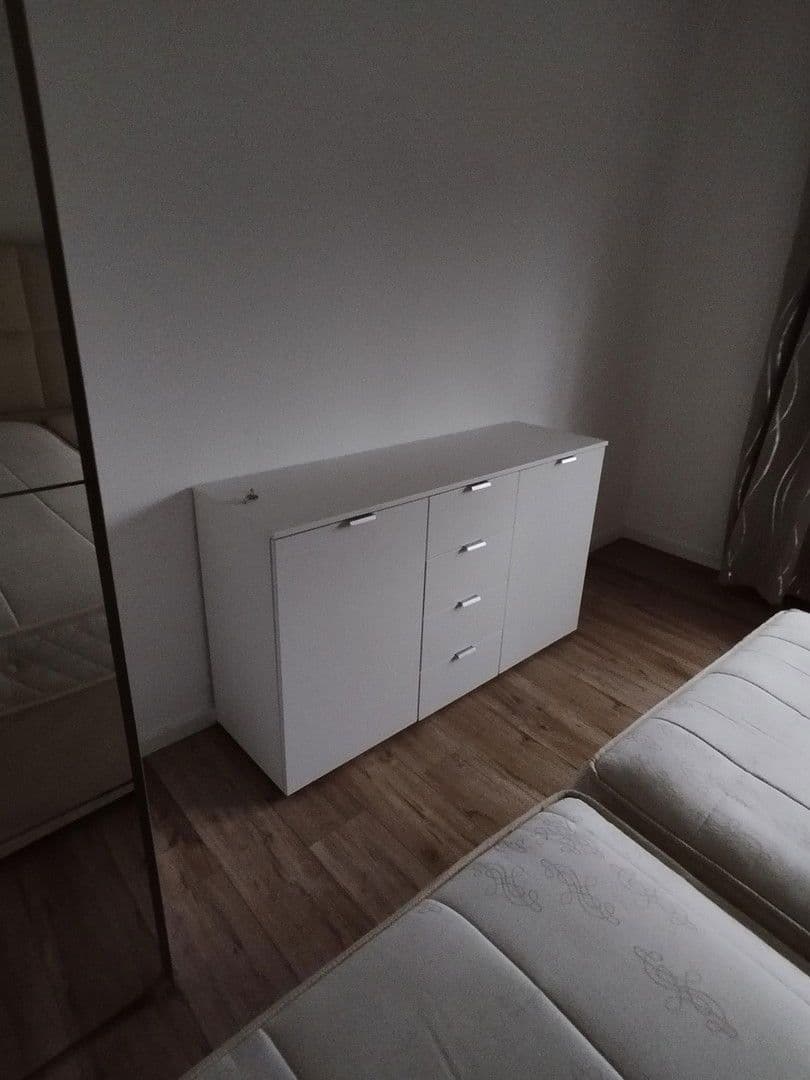 Pronájem bytu 2+1 63 m², Maarweg 40, Weilerswist, Severní Porýní-Vestfálsko Pronájem bytu 2+1 63 m², Maarweg 40, Weilerswist, Severní Porýní-Vestfálsko