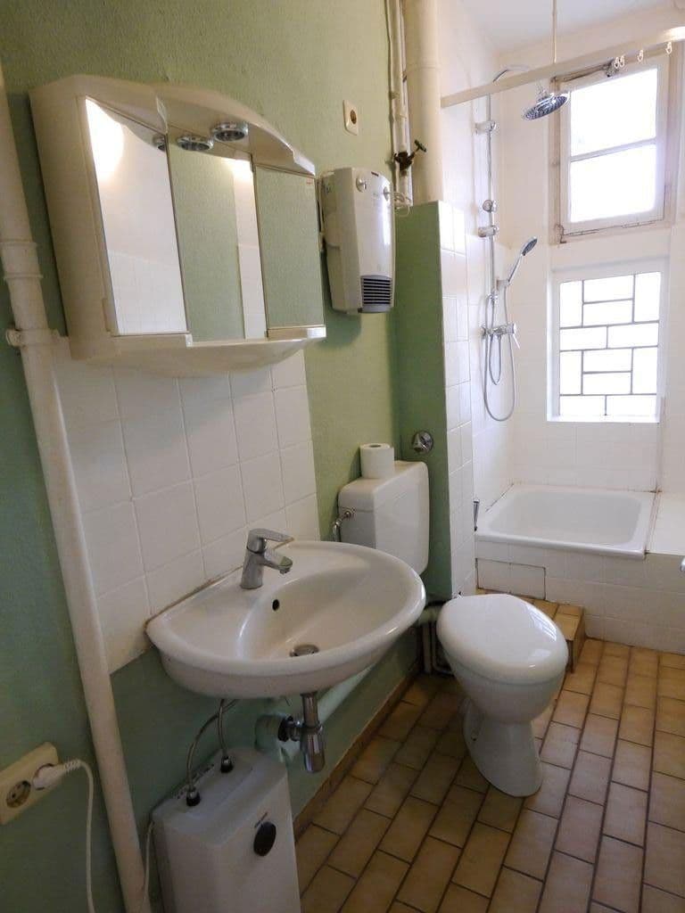 Pronájem bytu 2+1 52 m², Frankfurt/M.-Nied, Hessen Pronájem bytu 2+1 52 m², Frankfurt/M.-Nied, Hessen