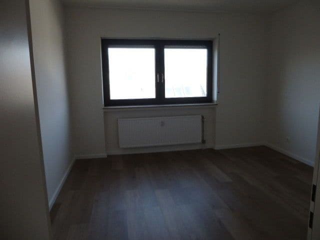 Pronájem bytu 4+1 100 m², Blumenstr. 28, Mönchengladbach, Severní Porýní-Vestfálsko Pronájem bytu 4+1 100 m², Blumenstr. 28, Mönchengladbach, Severní Porýní-Vestfálsko