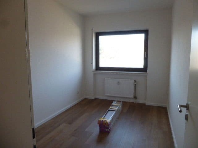 Pronájem bytu 4+1 100 m², Blumenstr. 28, Mönchengladbach, Severní Porýní-Vestfálsko Pronájem bytu 4+1 100 m², Blumenstr. 28, Mönchengladbach, Severní Porýní-Vestfálsko