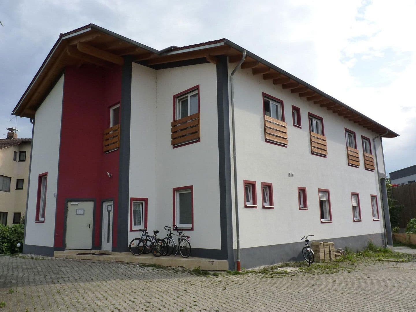 Pronájem domu 175 m², pozemek 500 m², Bahnhof Strasse 25, Dingolfing, Bavorsko Pronájem domu 175 m², pozemek 500 m², Bahnhof Strasse 25, Dingolfing, Bavorsko