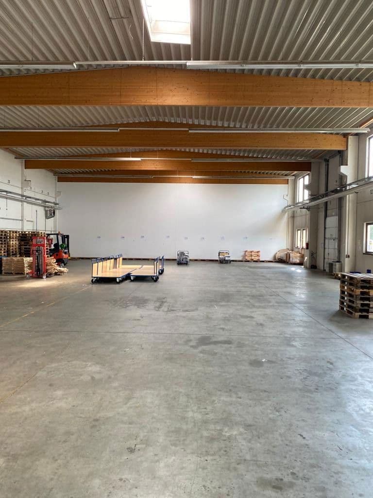 Pronájem nebytového prostoru 625 m², Hinterm Teiche 7, Serba, Durynsko Pronájem nebytového prostoru 625 m², Hinterm Teiche 7, Serba, Durynsko