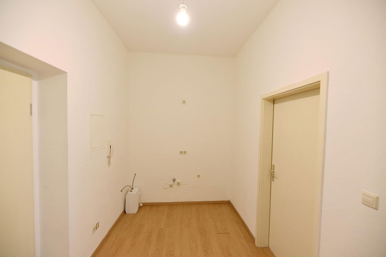 Pronájem bytu 2+1 37 m², Conradstrasse 10, Dresden, Sasko Pronájem bytu 2+1 37 m², Conradstrasse 10, Dresden, Sasko