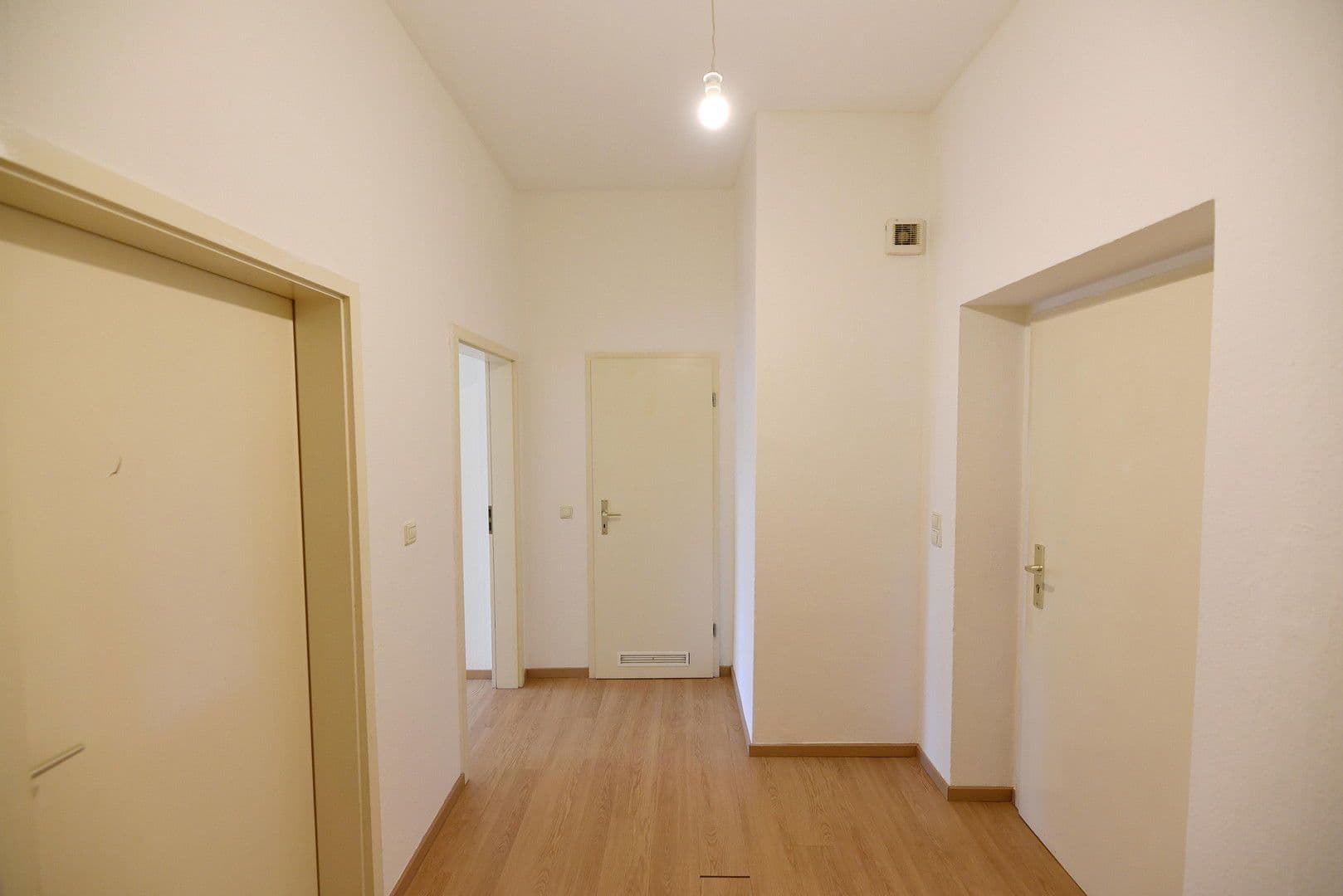 Pronájem bytu 2+1 37 m², Conradstrasse 10, Dresden, Sasko Pronájem bytu 2+1 37 m², Conradstrasse 10, Dresden, Sasko