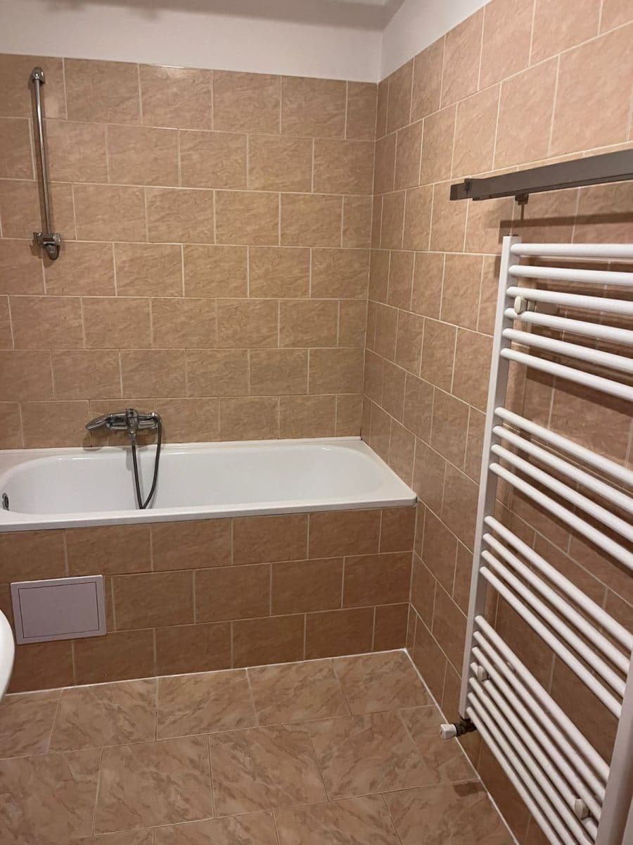 Pronájem bytu 2+1 69 m², Heřmanova, Praha, Praha Pronájem bytu 2+1 69 m², Heřmanova, Praha, Praha