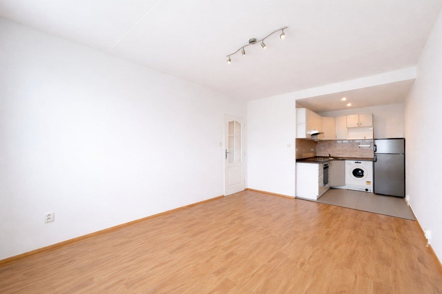 Pronájem bytu 2+kk 39 m², Švédská, Kladno, Středočeský kraj Pronájem bytu 2+kk 39 m², Švédská, Kladno, Středočeský kraj