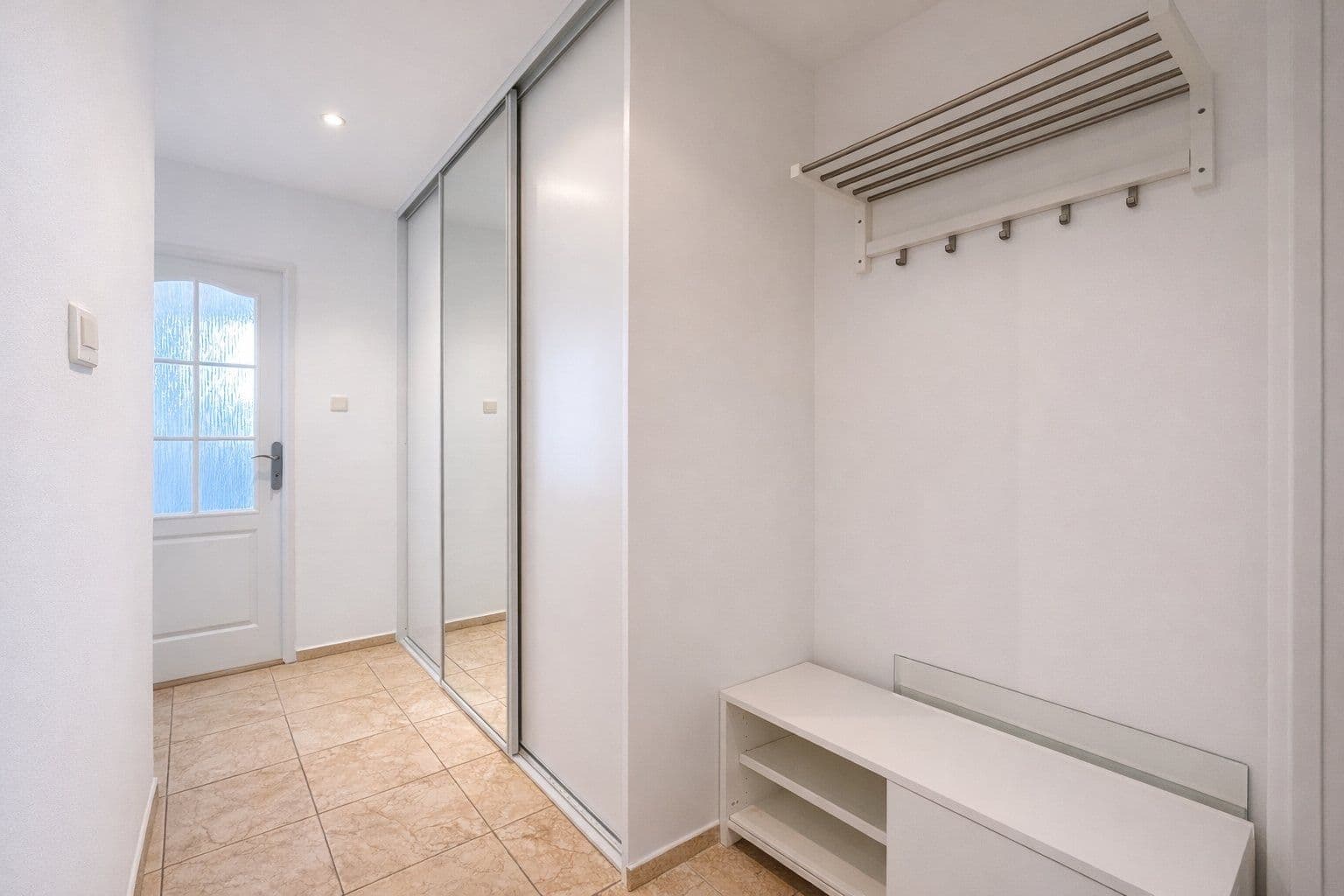 Pronájem bytu 2+kk 39 m², Švédská, Kladno, Středočeský kraj Pronájem bytu 2+kk 39 m², Švédská, Kladno, Středočeský kraj