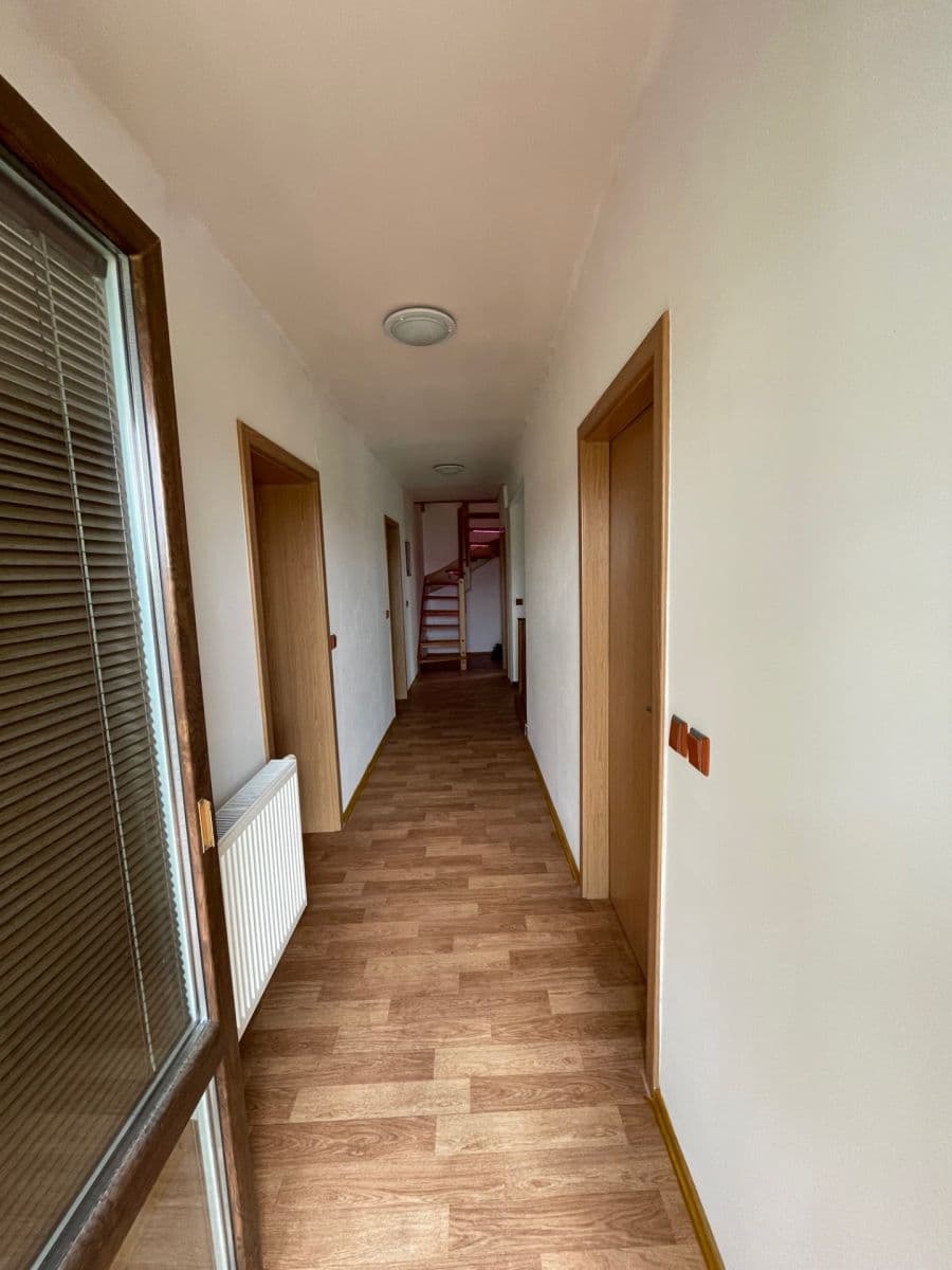 Pronájem bytu 5+kk 120 m², Neveklov, Středočeský kraj Pronájem bytu 5+kk 120 m², Neveklov, Středočeský kraj