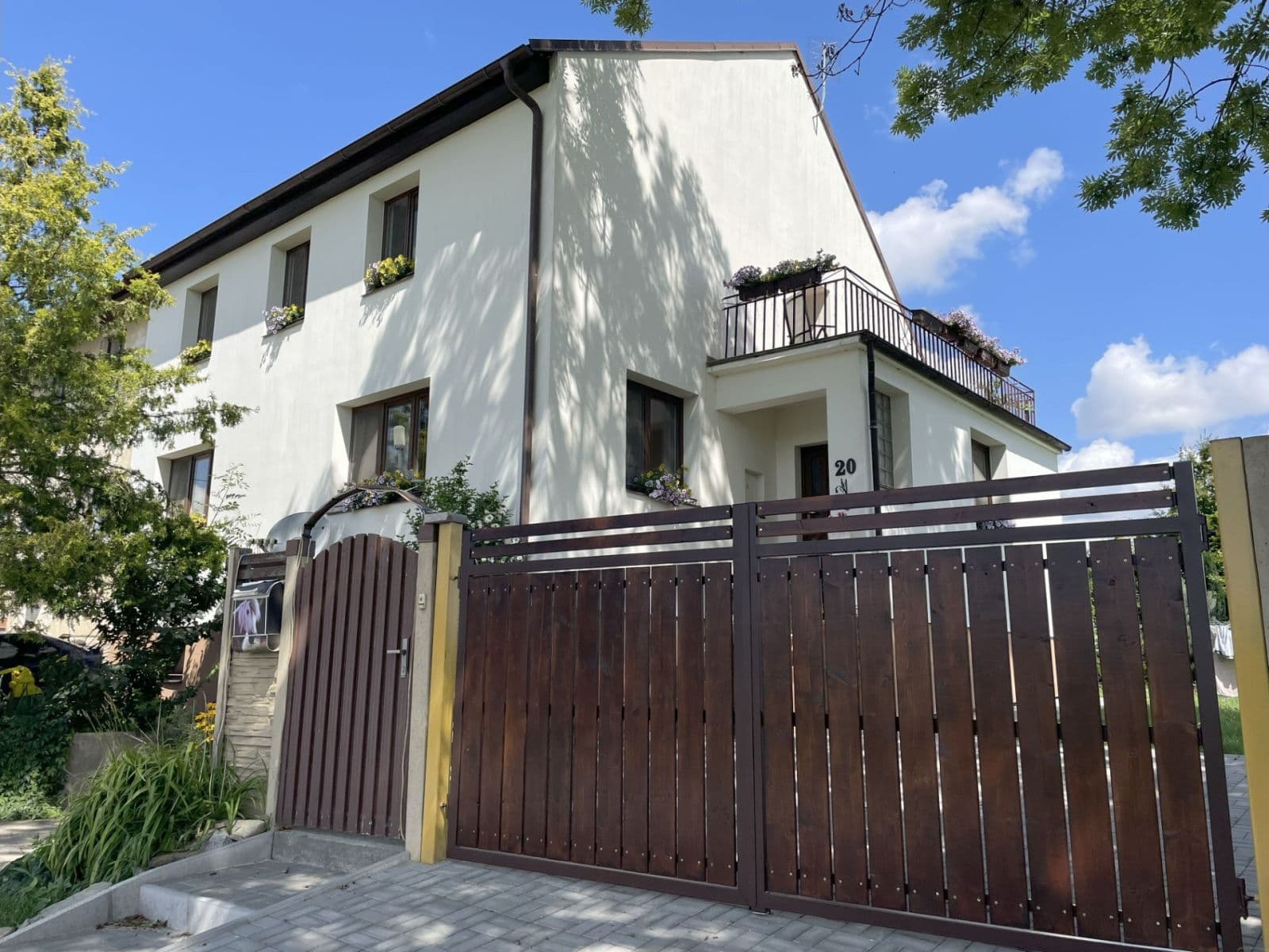 Pronájem bytu 5+kk 120 m², Neveklov, Středočeský kraj Pronájem bytu 5+kk 120 m², Neveklov, Středočeský kraj