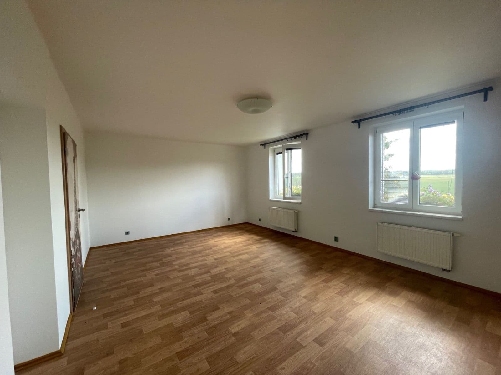 Pronájem bytu 5+kk 120 m², Neveklov, Středočeský kraj Pronájem bytu 5+kk 120 m², Neveklov, Středočeský kraj