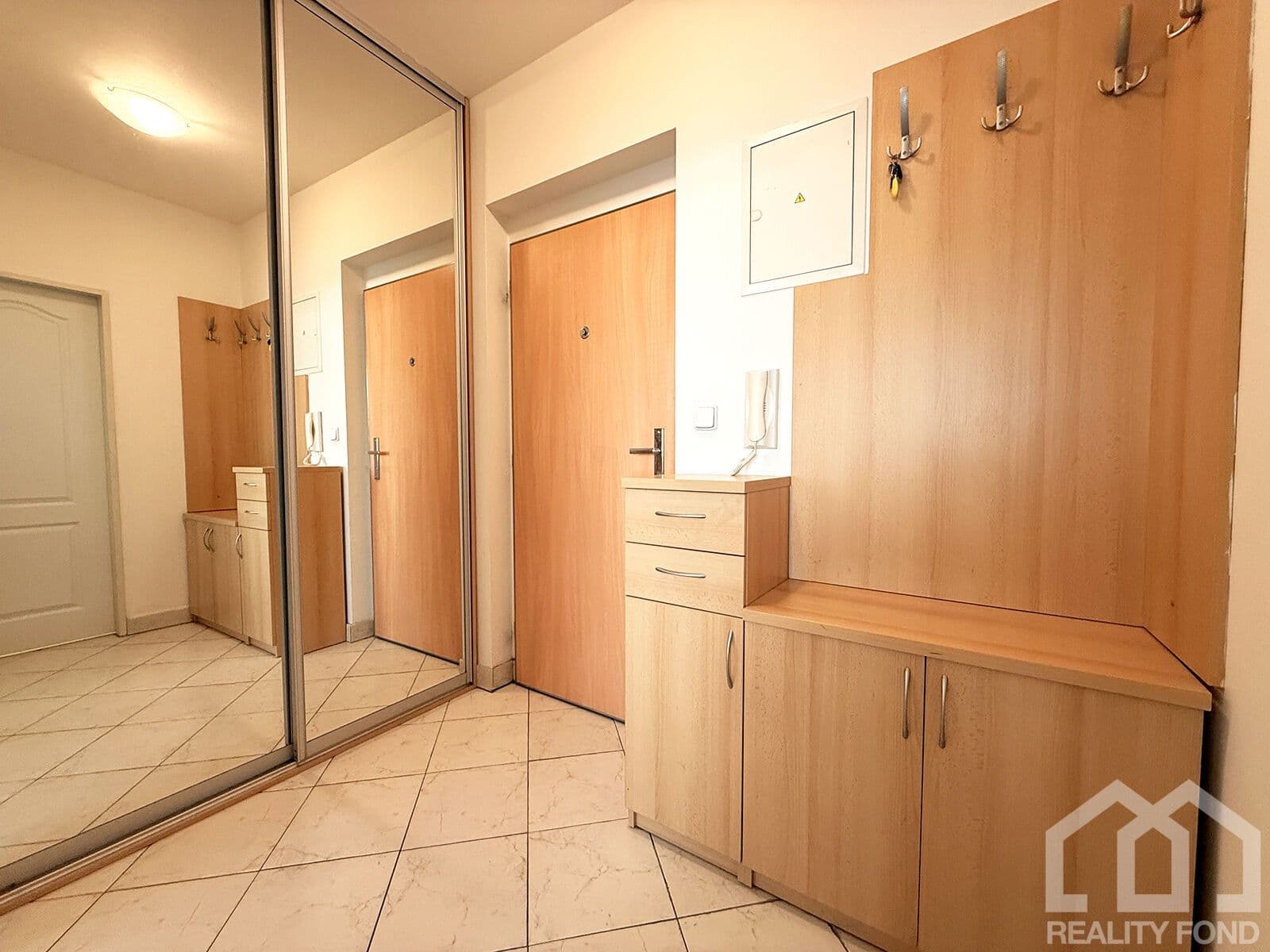 Pronájem bytu 2+kk 43 m², Přípotoční, Praha, Praha Pronájem bytu 2+kk 43 m², Přípotoční, Praha, Praha