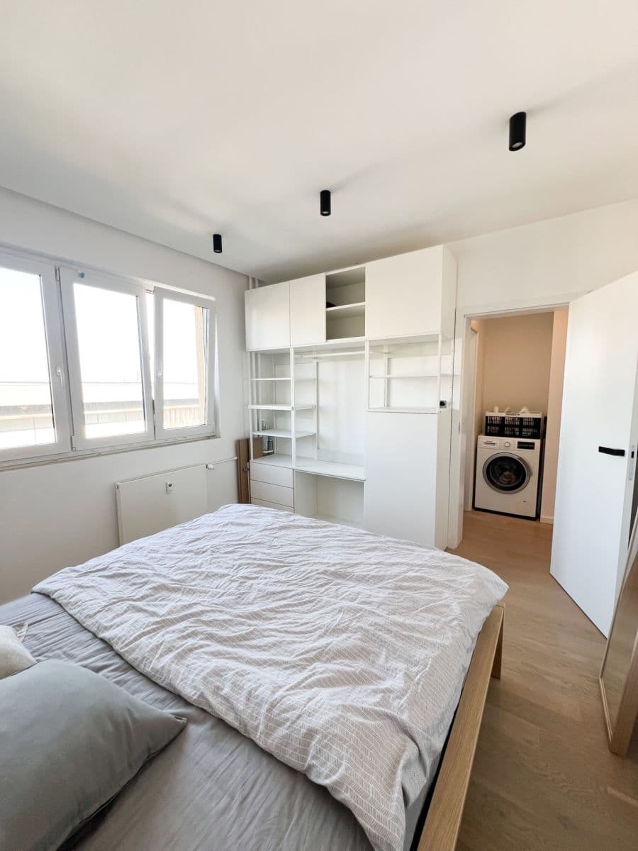 Pronájem bytu 3+kk 55 m², Angolská, Praha, Praha Pronájem bytu 3+kk 55 m², Angolská, Praha, Praha